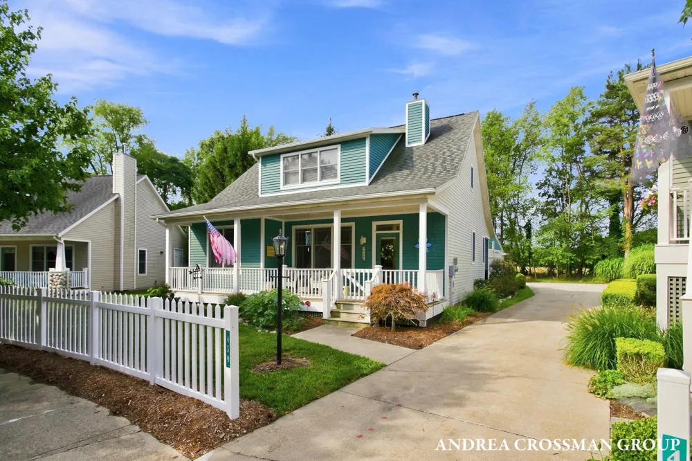 459 Summer Grove Drive Douglas, MI 49406