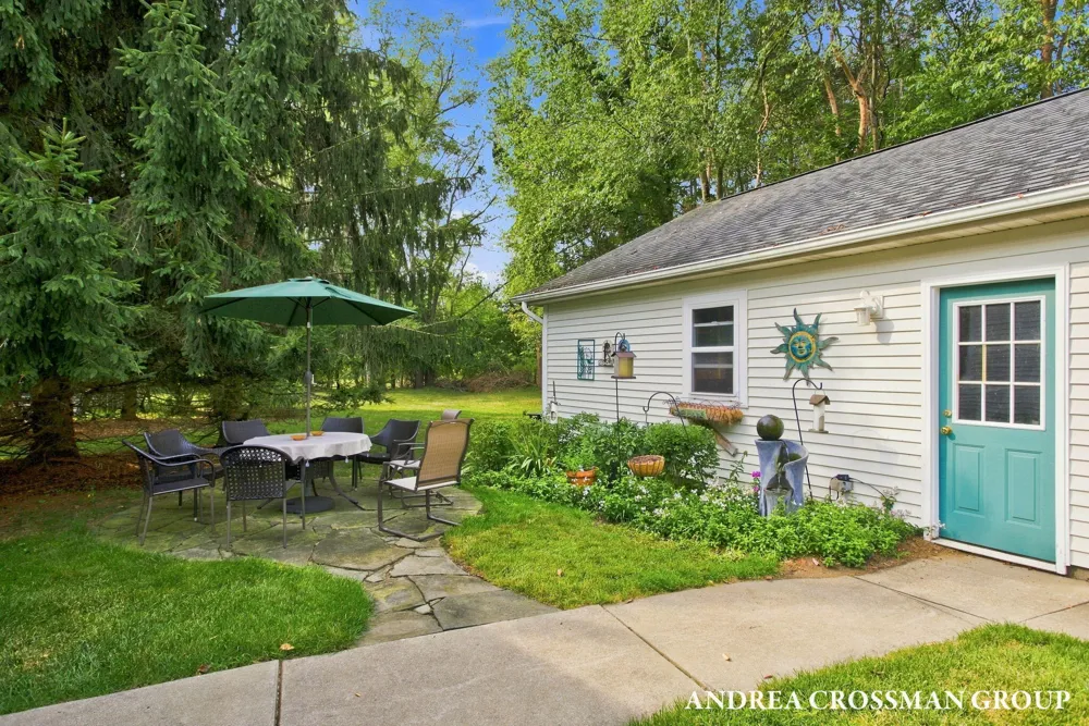 459 Summer Grove Drive Douglas, MI 49406