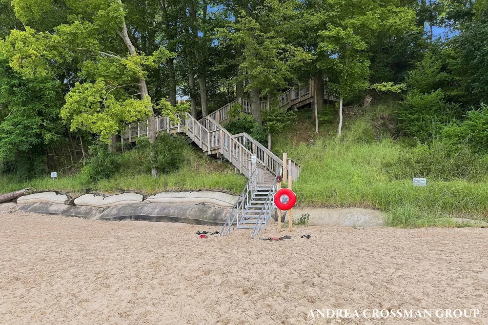 459 Summer Grove Drive Douglas, MI 49406