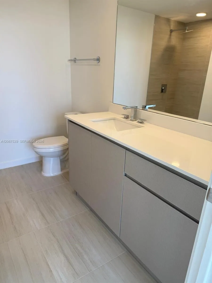 5563 Milenia Park Blvd #407 Orlando, FL 32839