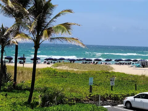 1300 OCEAN BOULEVARD #201