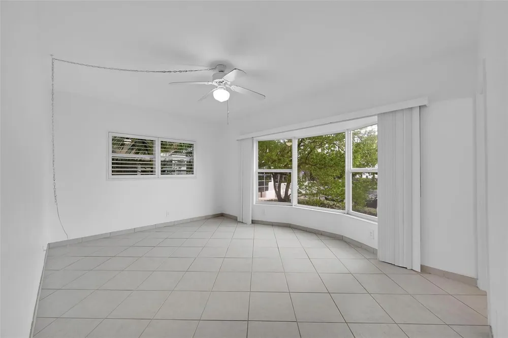 1300 OCEAN BOULEVARD #201 Pompano Beach, FL 33062