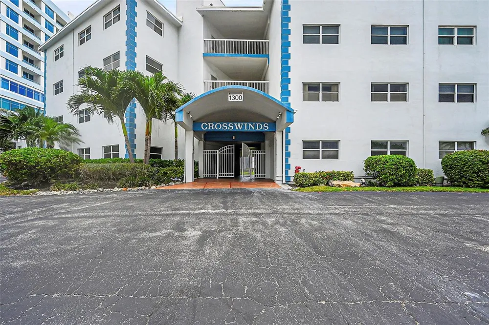 1300 OCEAN BOULEVARD #201 Pompano Beach, FL 33062