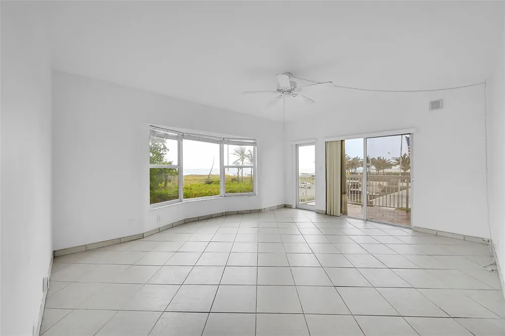 1300 OCEAN BOULEVARD #201 Pompano Beach, FL 33062