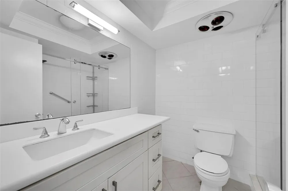 1300 OCEAN BOULEVARD #201 Pompano Beach, FL 33062