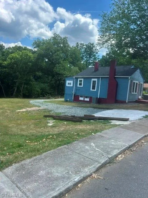 329 Branch Street Reidsville, NC 27320