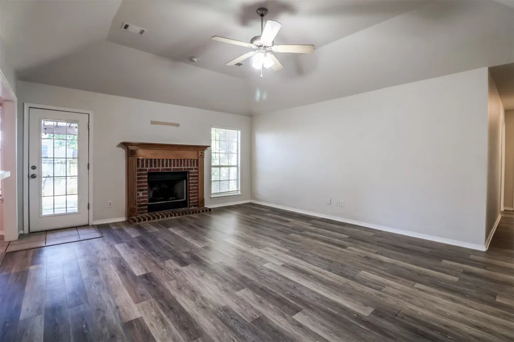 10302 E 113th Place Bixby, OK 74008