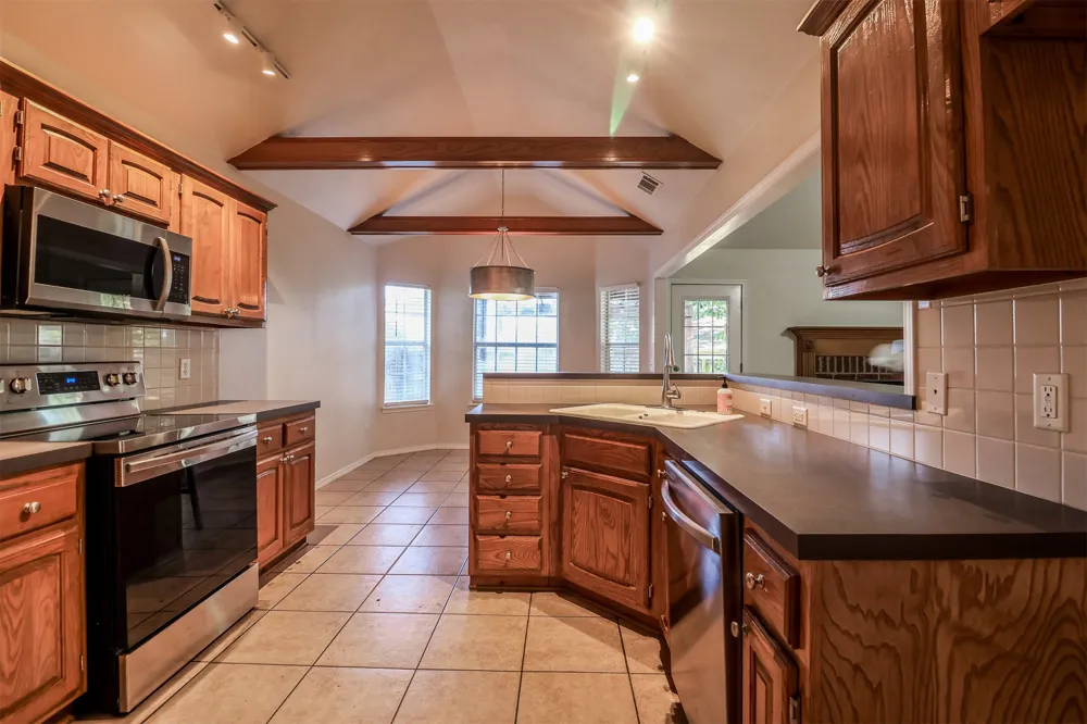10302 E 113th Place Bixby, OK 74008