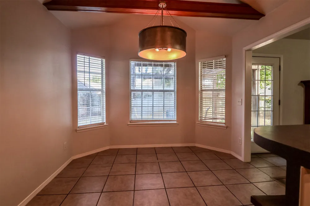 10302 E 113th Place Bixby, OK 74008