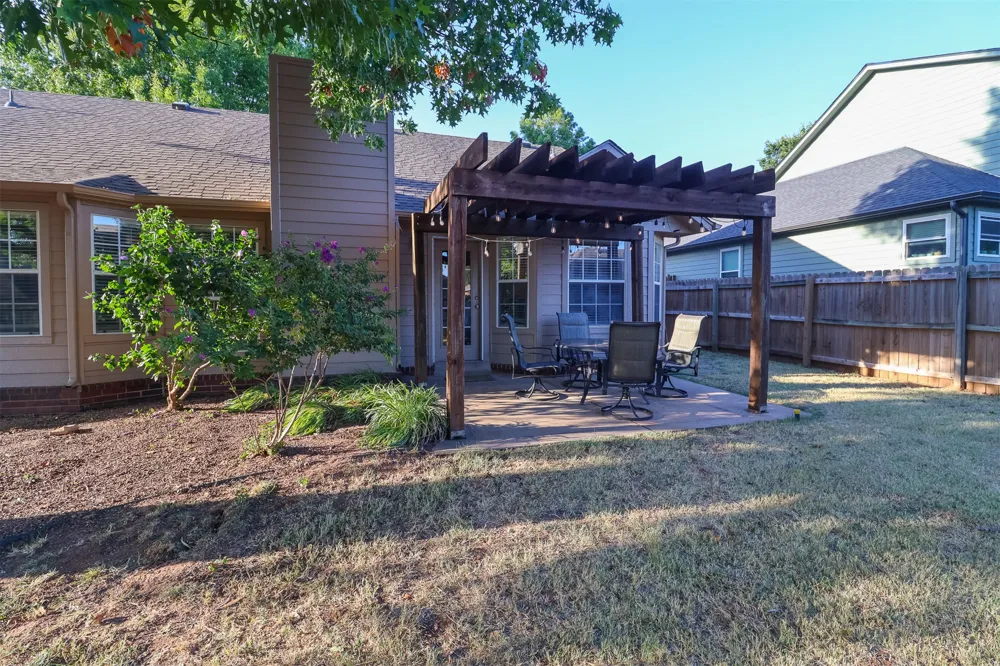 10302 E 113th Place Bixby, OK 74008