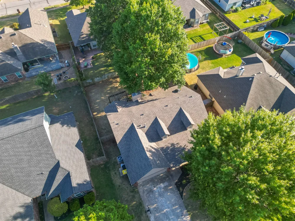 10302 E 113th Place Bixby, OK 74008