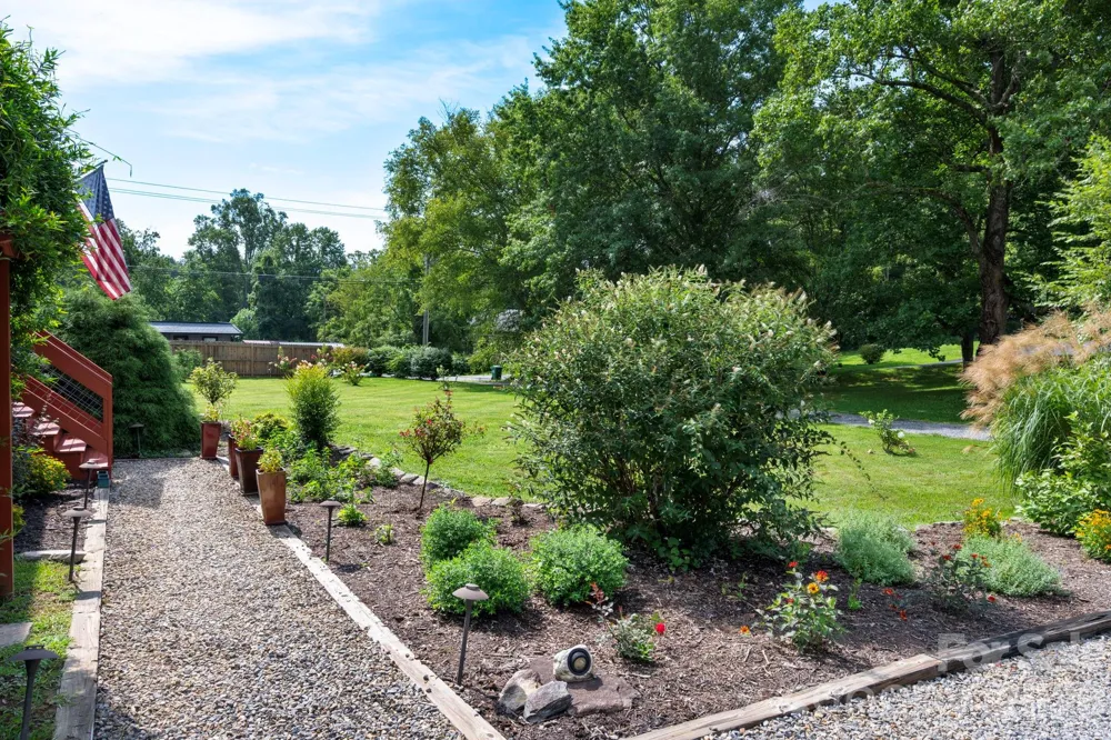7 Addison Fisher Way Asheville, NC 28805
