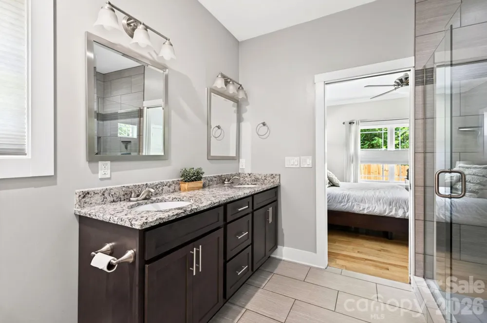 7 Addison Fisher Way Asheville, NC 28805