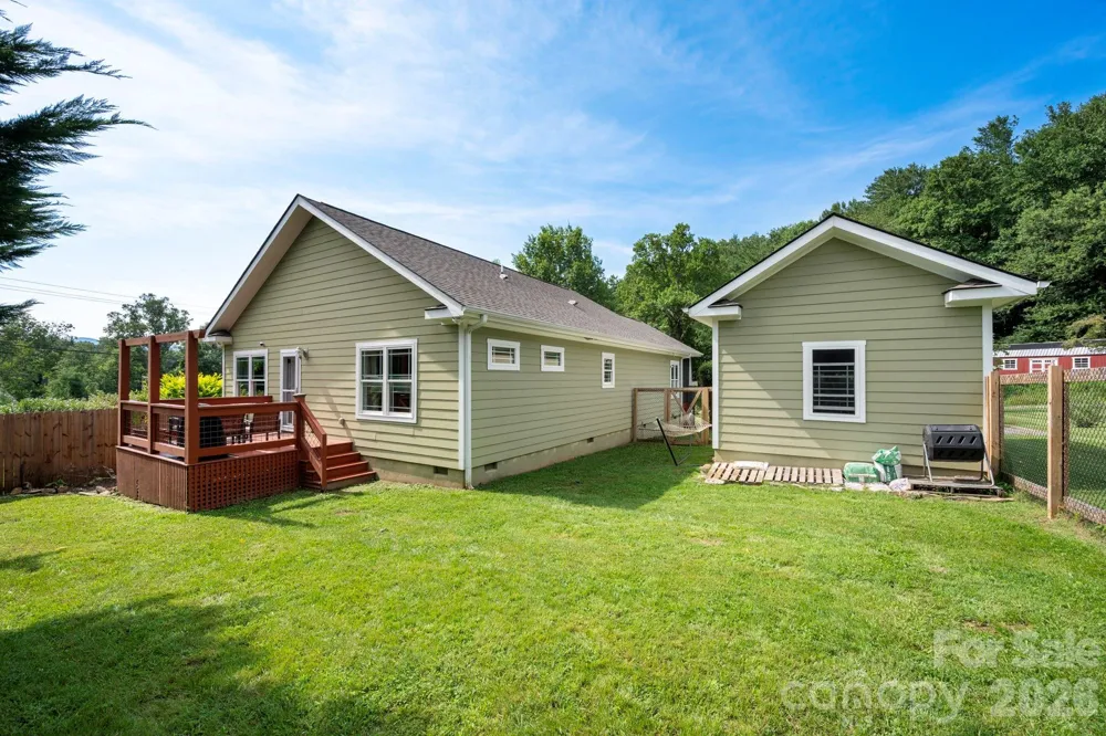 7 Addison Fisher Way Asheville, NC 28805