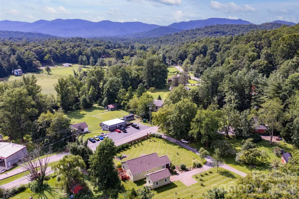 7 Addison Fisher Way Asheville, NC 28805