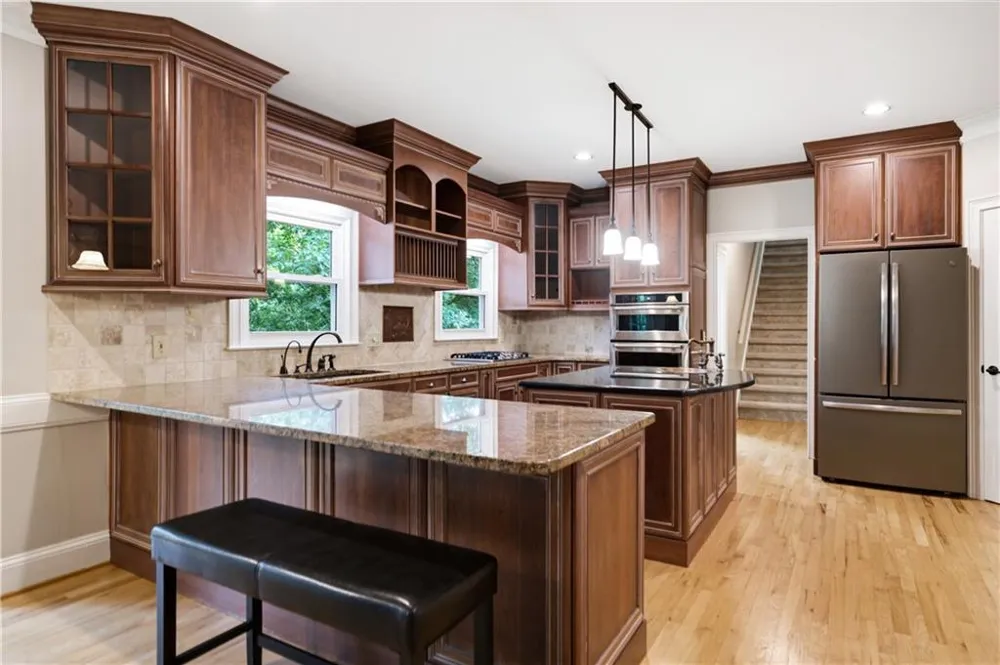 5525 Hampstead Way Johns Creek, GA 30097