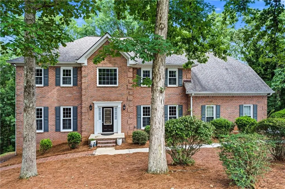 5525 Hampstead Way Johns Creek, GA 30097