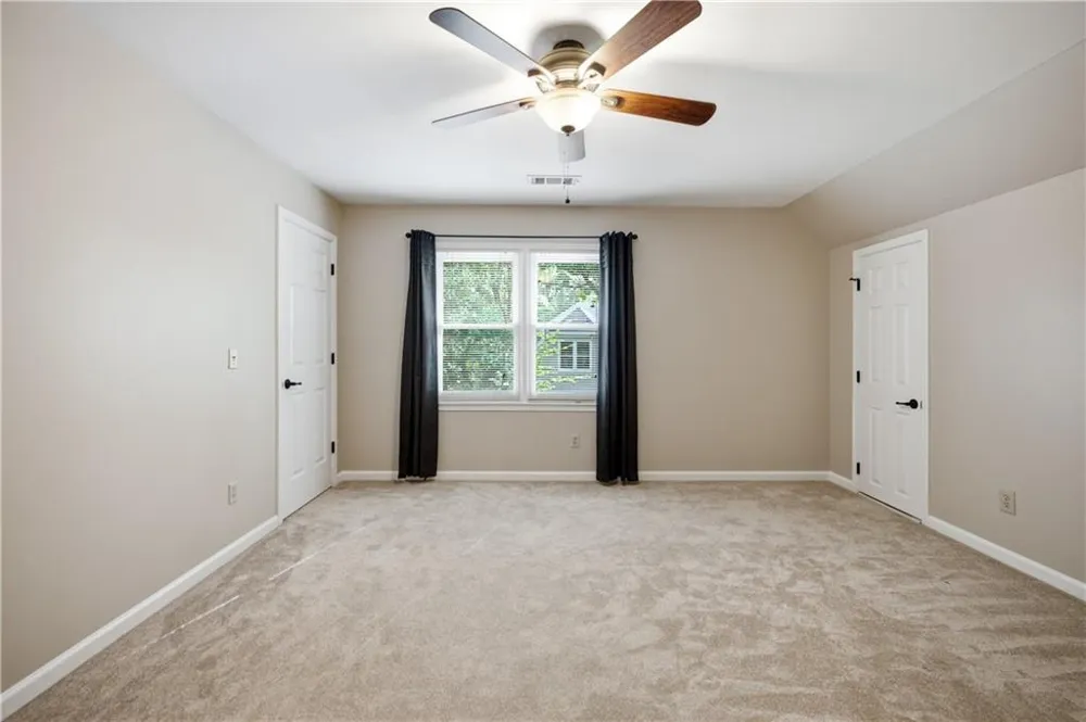 5525 Hampstead Way Johns Creek, GA 30097