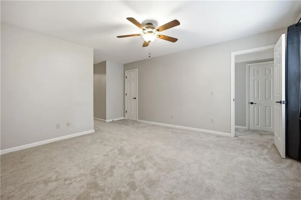 5525 Hampstead Way Johns Creek, GA 30097