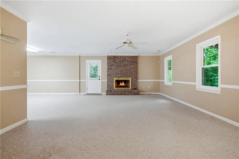 5525 Hampstead Way Johns Creek, GA 30097