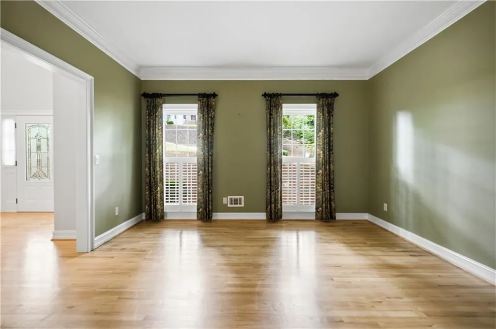 5525 Hampstead Way Johns Creek, GA 30097