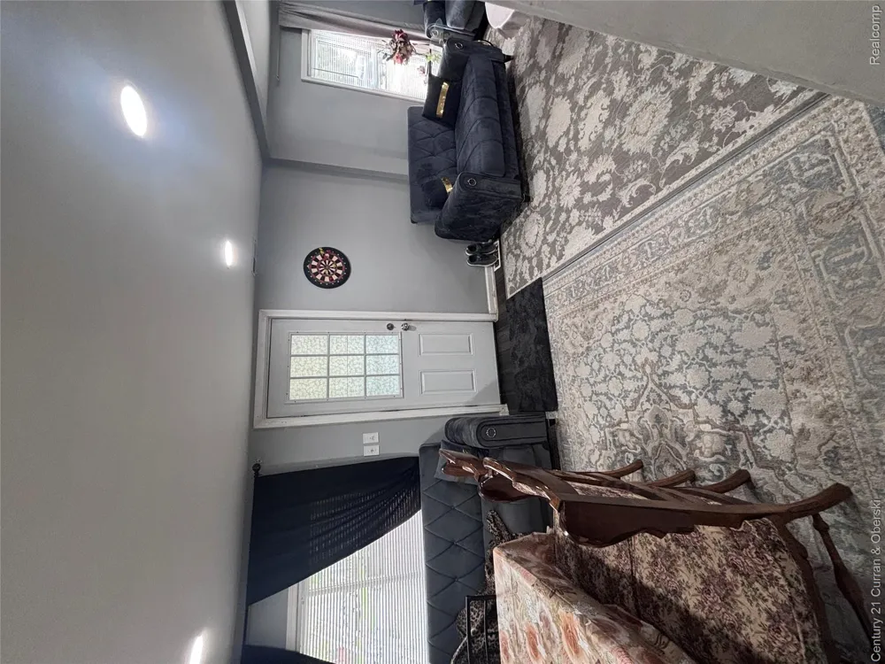 5984 Robindale Avenue Dearborn Heights City, MI 48127
