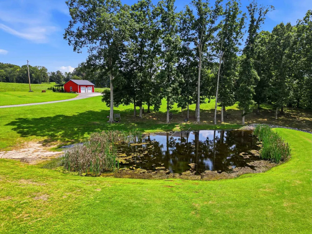 6576 Ed Williams Rd Greenbrier, TN 37073