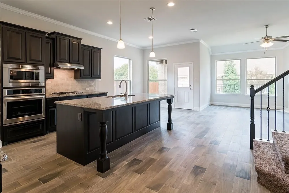 4004 Knollbrook Lane Fort Worth, TX 76137