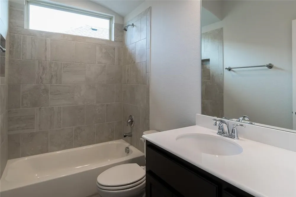 4004 Knollbrook Lane Fort Worth, TX 76137
