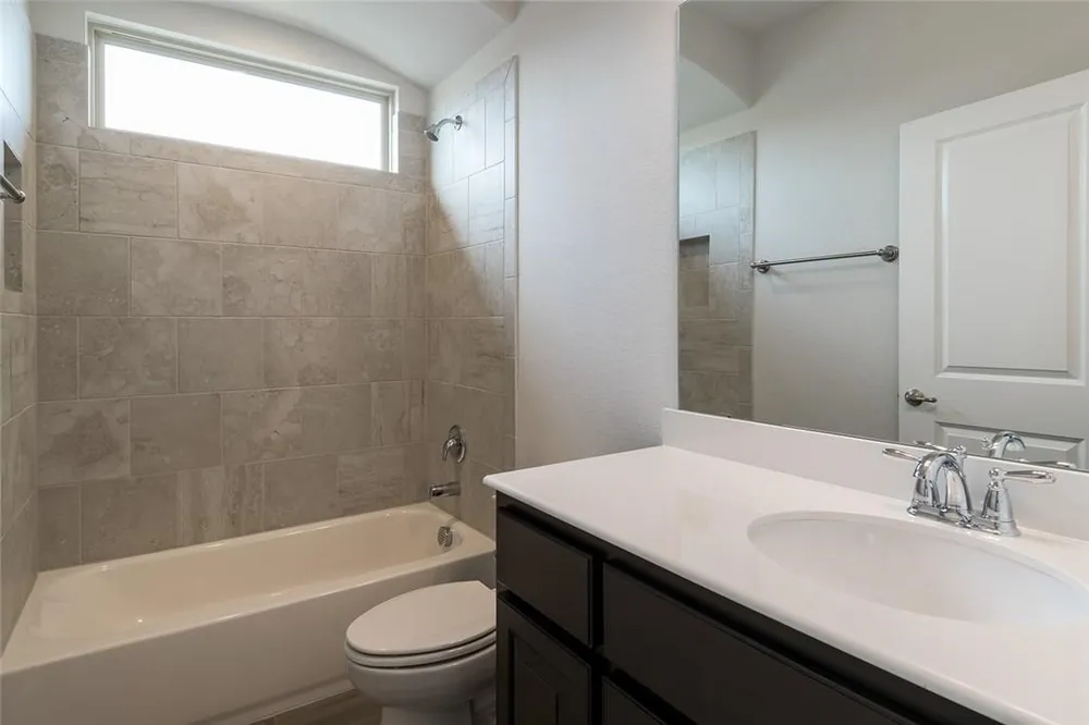 4004 Knollbrook Lane Fort Worth, TX 76137