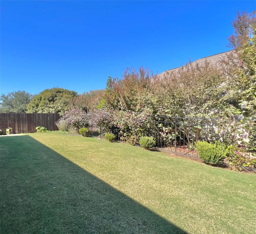 4004 Knollbrook Lane Fort Worth, TX 76137
