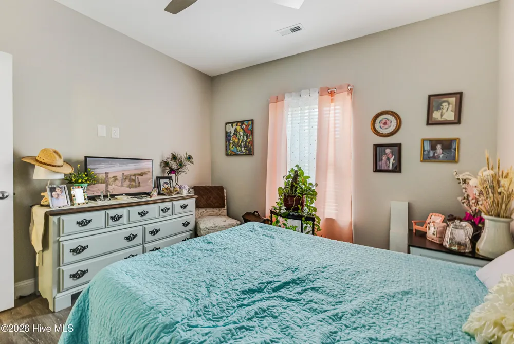 799 Folly Drive SE Bolivia, NC 28422