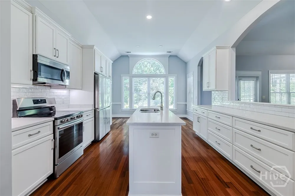 33 Lake Heron Court W Pooler, GA 31322