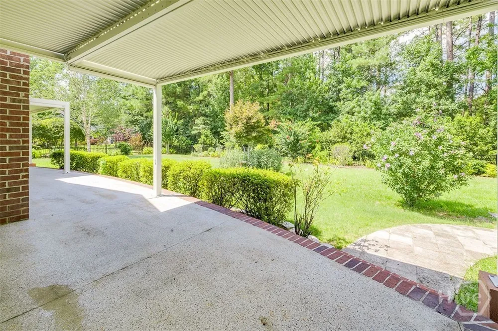 33 Lake Heron Court W Pooler, GA 31322