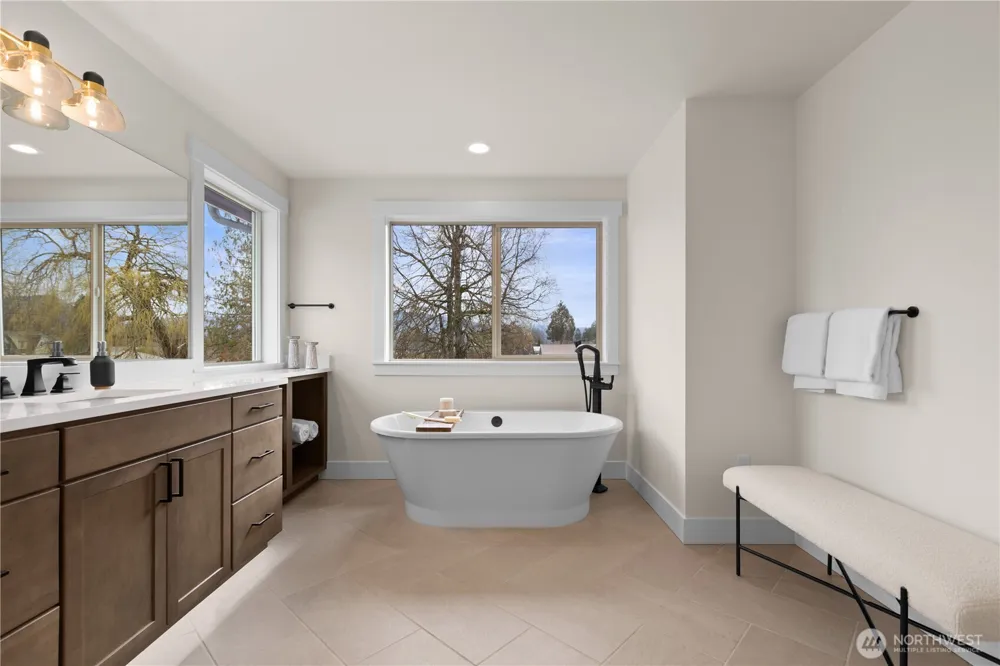 1632 Lockridge Loop E #11 Enumclaw, WA 98022