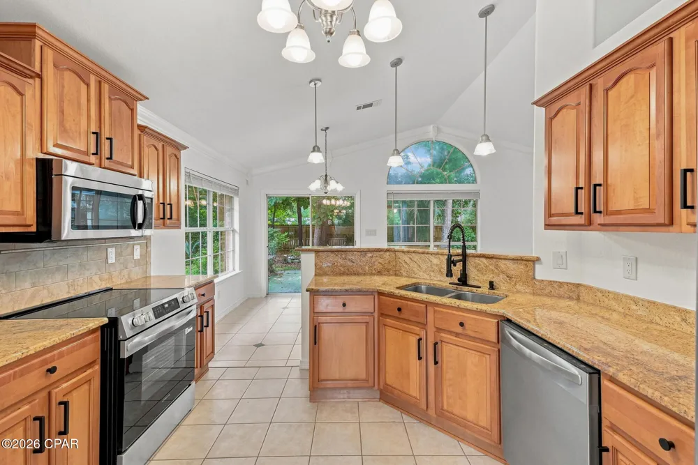 13321 Paradise Beach Place Pensacola, FL 32506