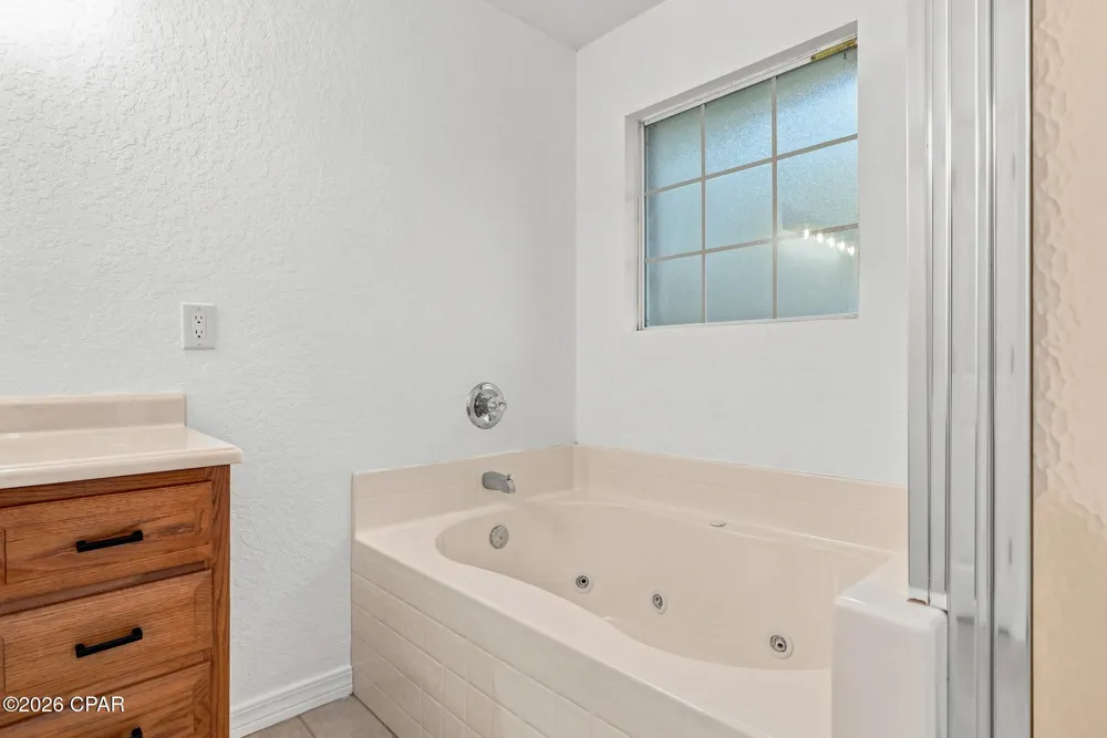 13321 Paradise Beach Place Pensacola, FL 32506
