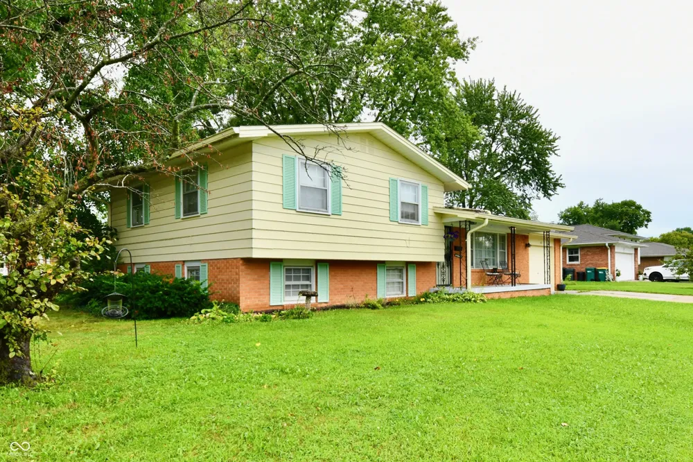 1421 Denver Drive Plainfield, IN 46168