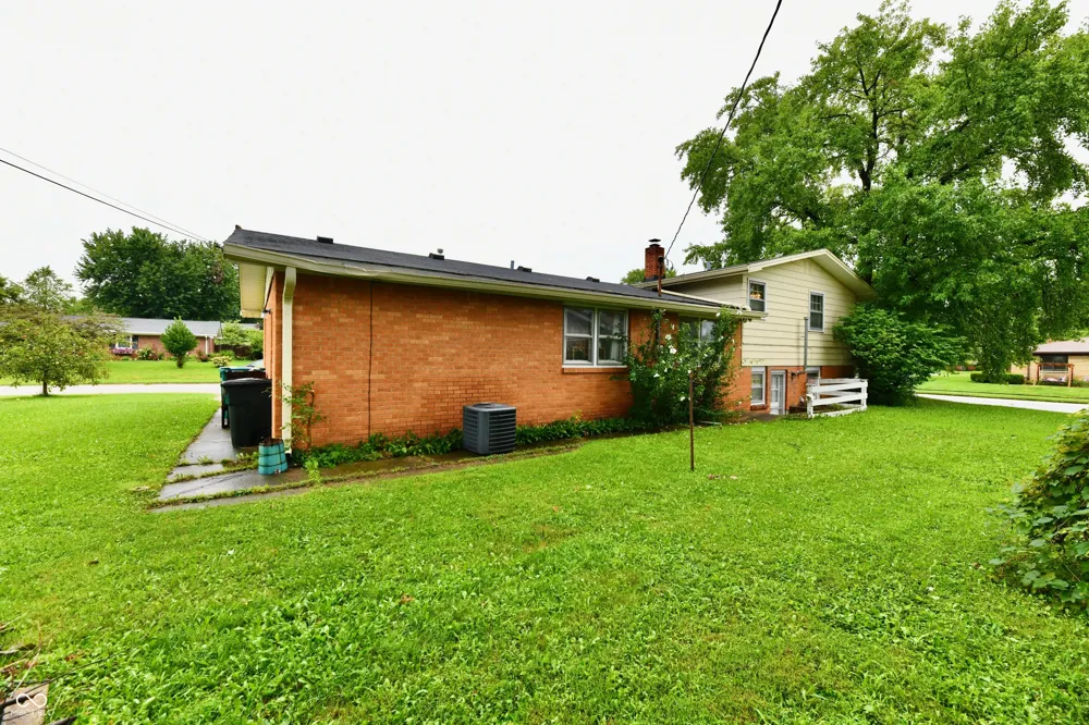 1421 Denver Drive Plainfield, IN 46168