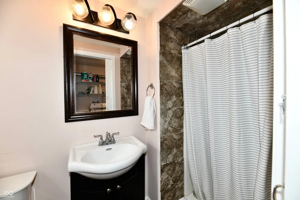 1421 Denver Drive Plainfield, IN 46168