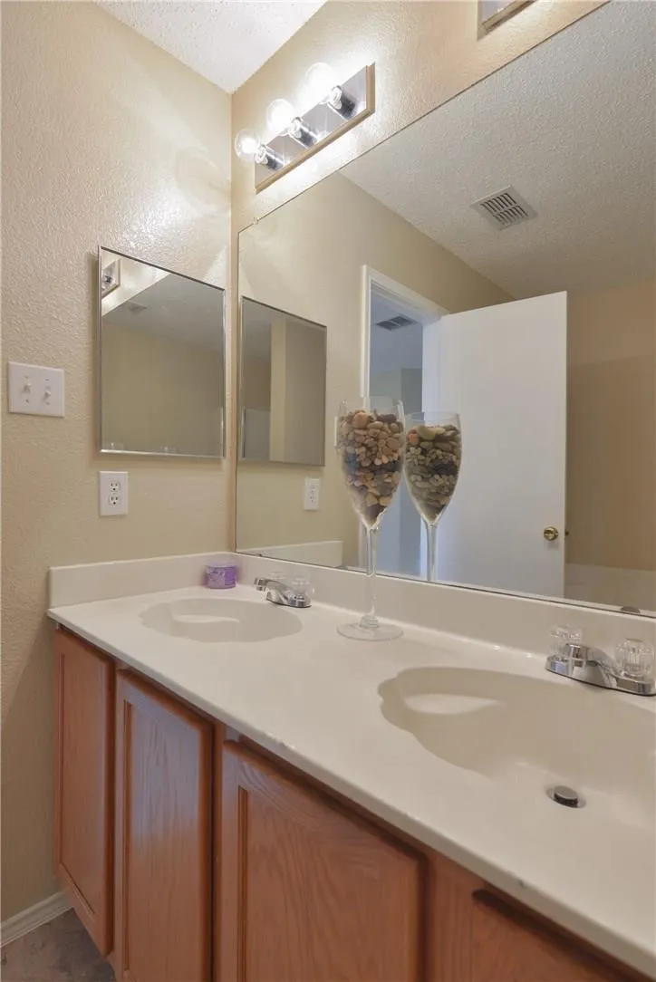 4054 Gray Fox Drive Fort Worth, TX 76123