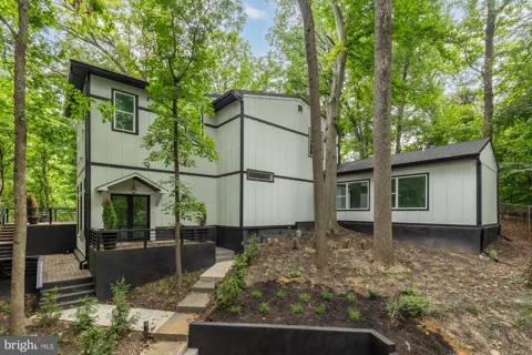 811 SLIGO CREEK PARKWAY