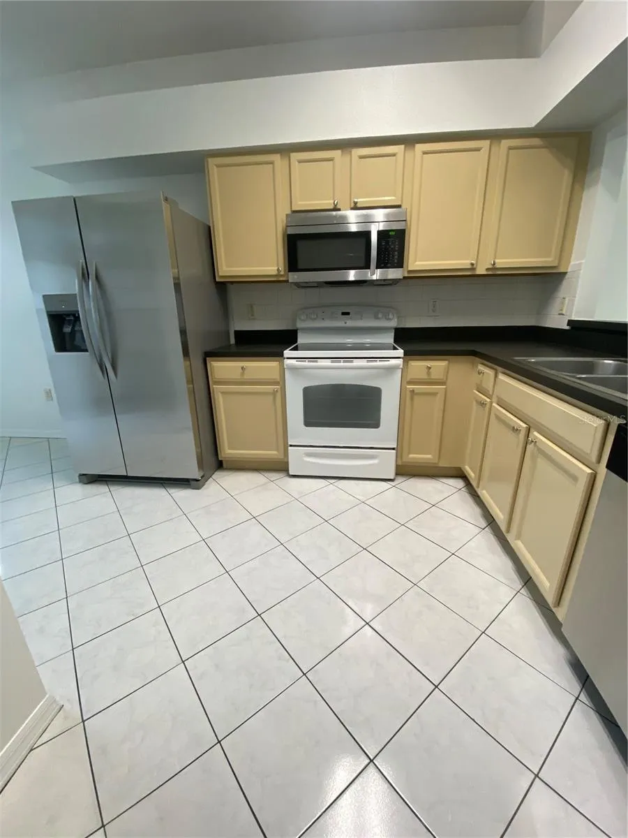 1626 PROWMORE DRIVE Brandon, FL 33511