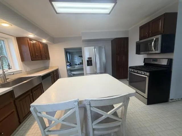 15722 Wayne Street Union, MI 49130