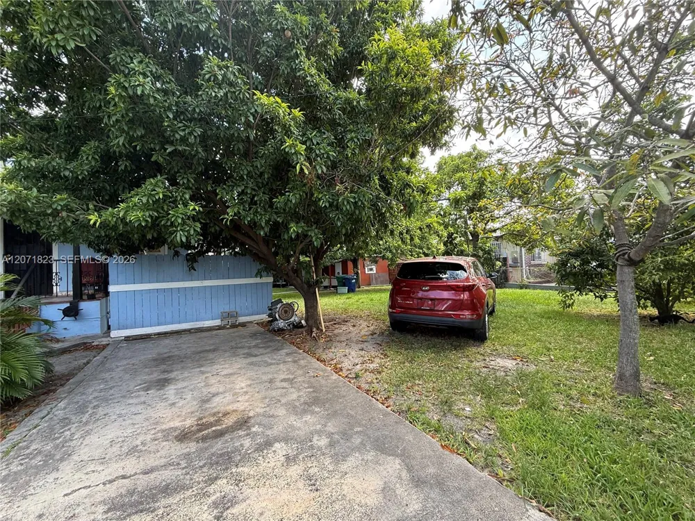 3102 NW 31st St Miami, FL 33142