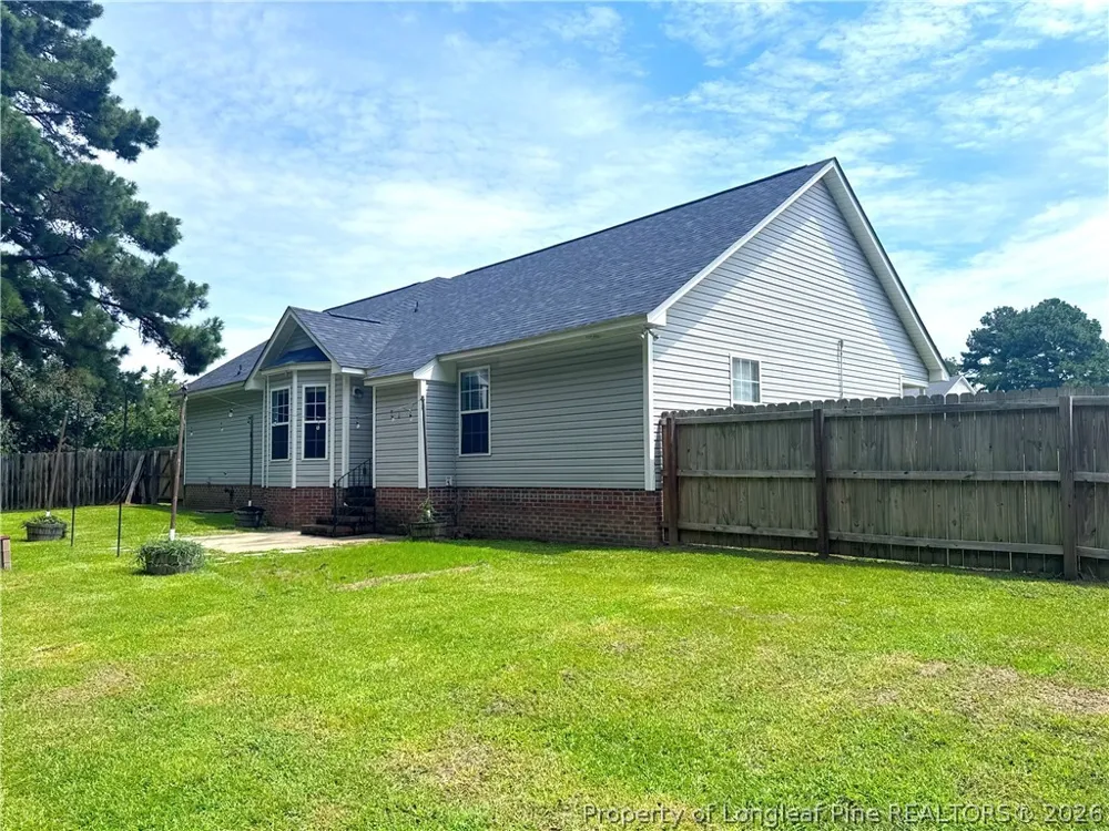 206 Van Buren Drive Raeford, NC 28376