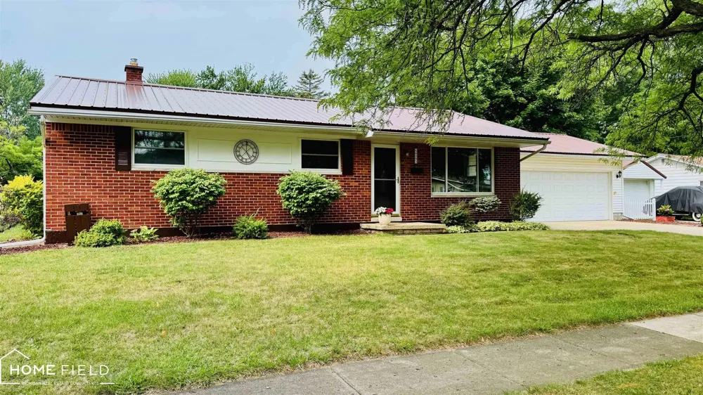 805 Huntington Drive Owosso City, MI 48867