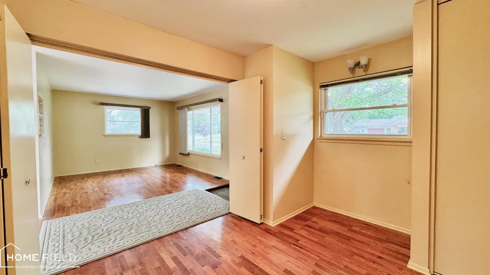 805 Huntington Drive Owosso City, MI 48867