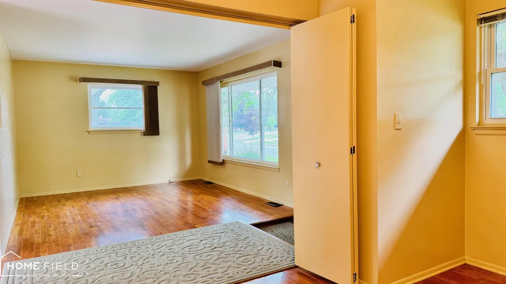 805 Huntington Drive Owosso City, MI 48867