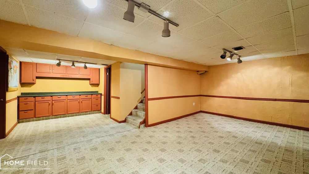 805 Huntington Drive Owosso City, MI 48867